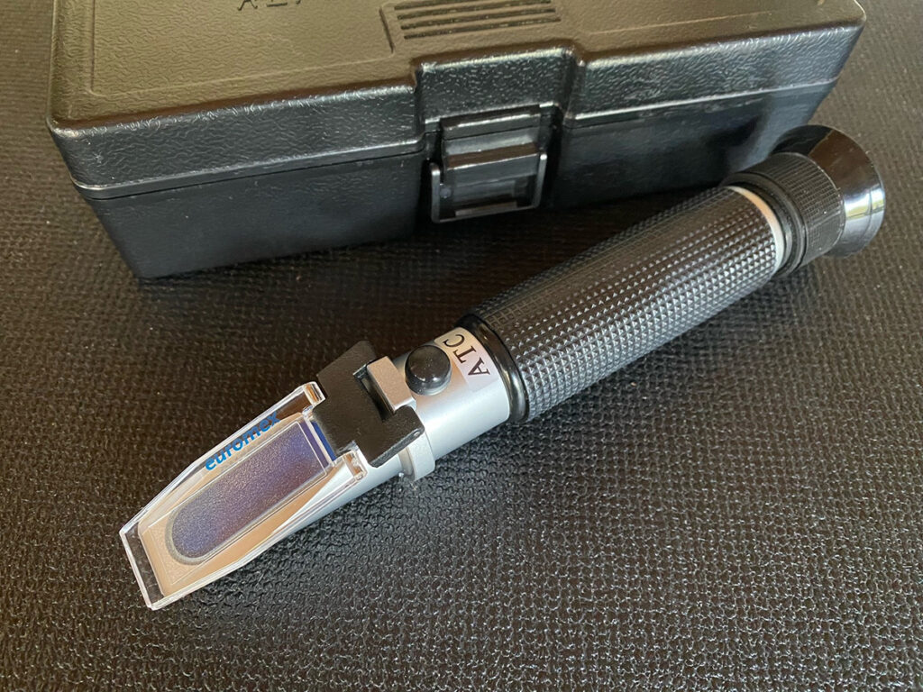 Refractometer